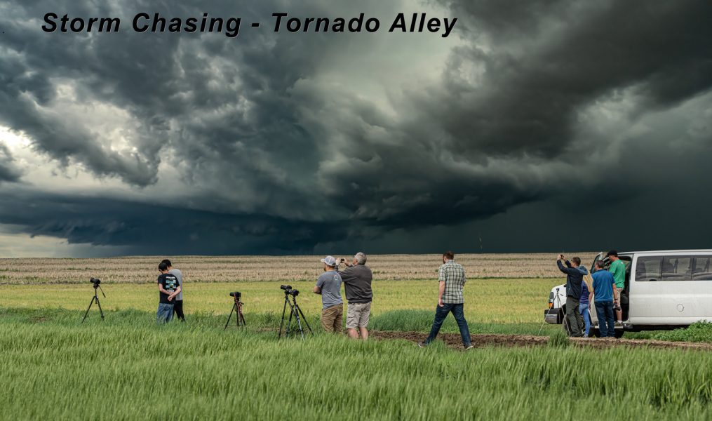 Storm Chasing - Tornado Alley 01 - Don Goldman