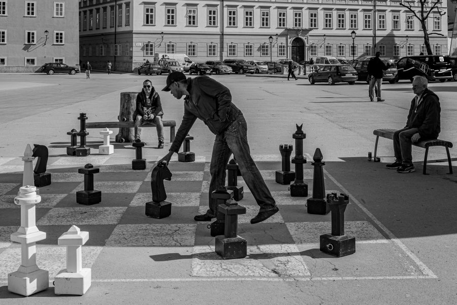 A Grand Game of Chess Salzburg Austria - Don Goldman