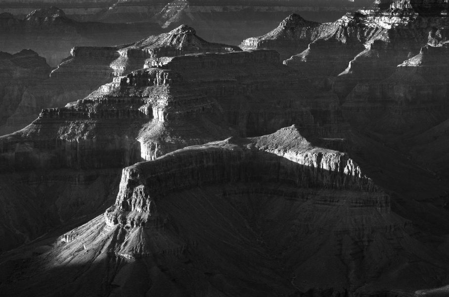 Descending into the Grand Canyon 02 - Aaron Vizzini